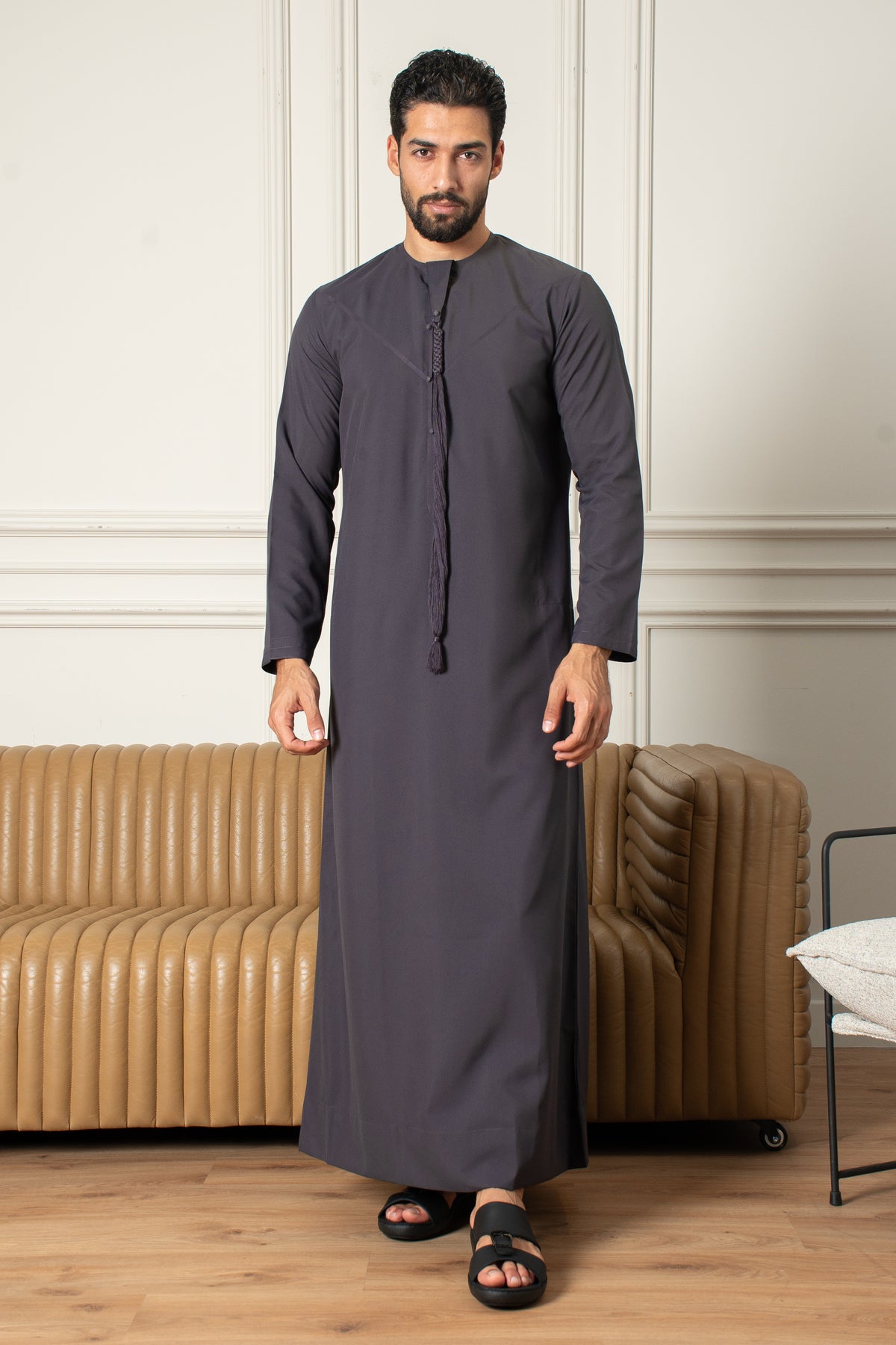 ثوب إماراتي أساسيات- رمادي غامق